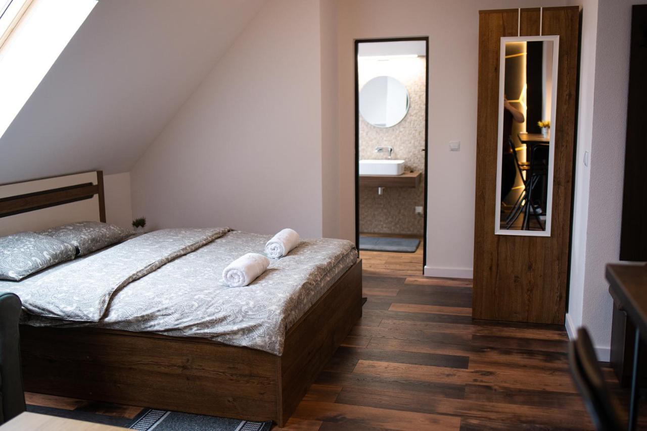 The Home Sweet Home Studio Apartment Gheorgheni  Buitenkant foto